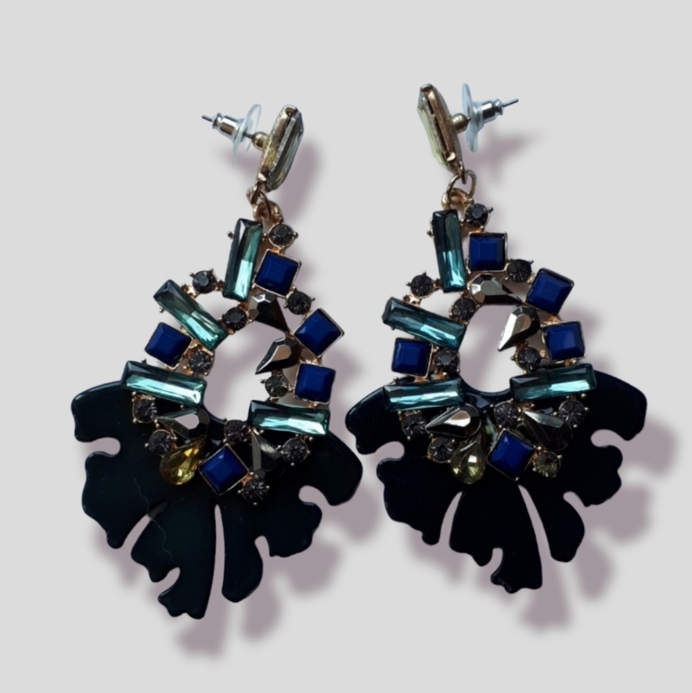Blue crystal earrings